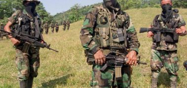 Colombia: grupo paramilitar anuncia cese al fuego