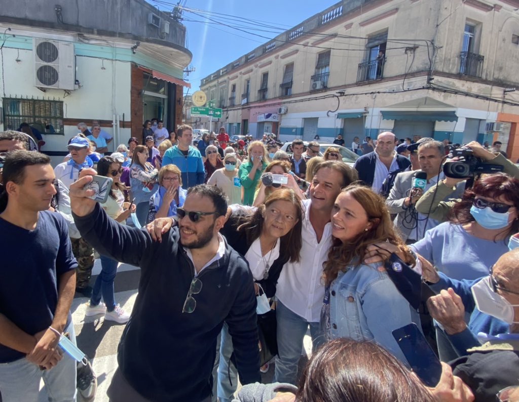 Uruguay: Lacalle Pou logra ajustado apoyo a su ley clave