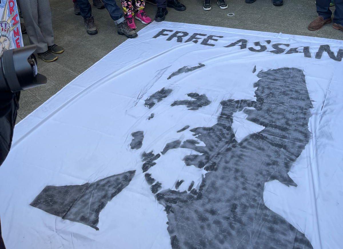 Lula pide movimiento mundial para liberar a Julian Assange