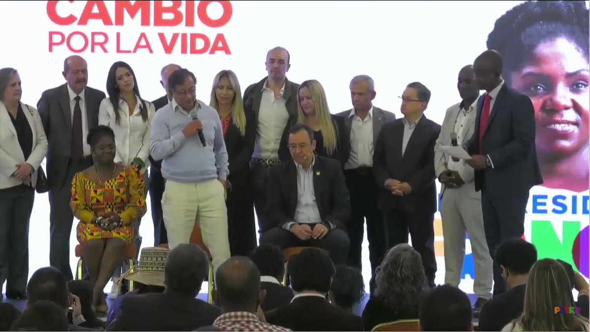 Colombia: Petro amplía aún más la base de Pacto Histórico