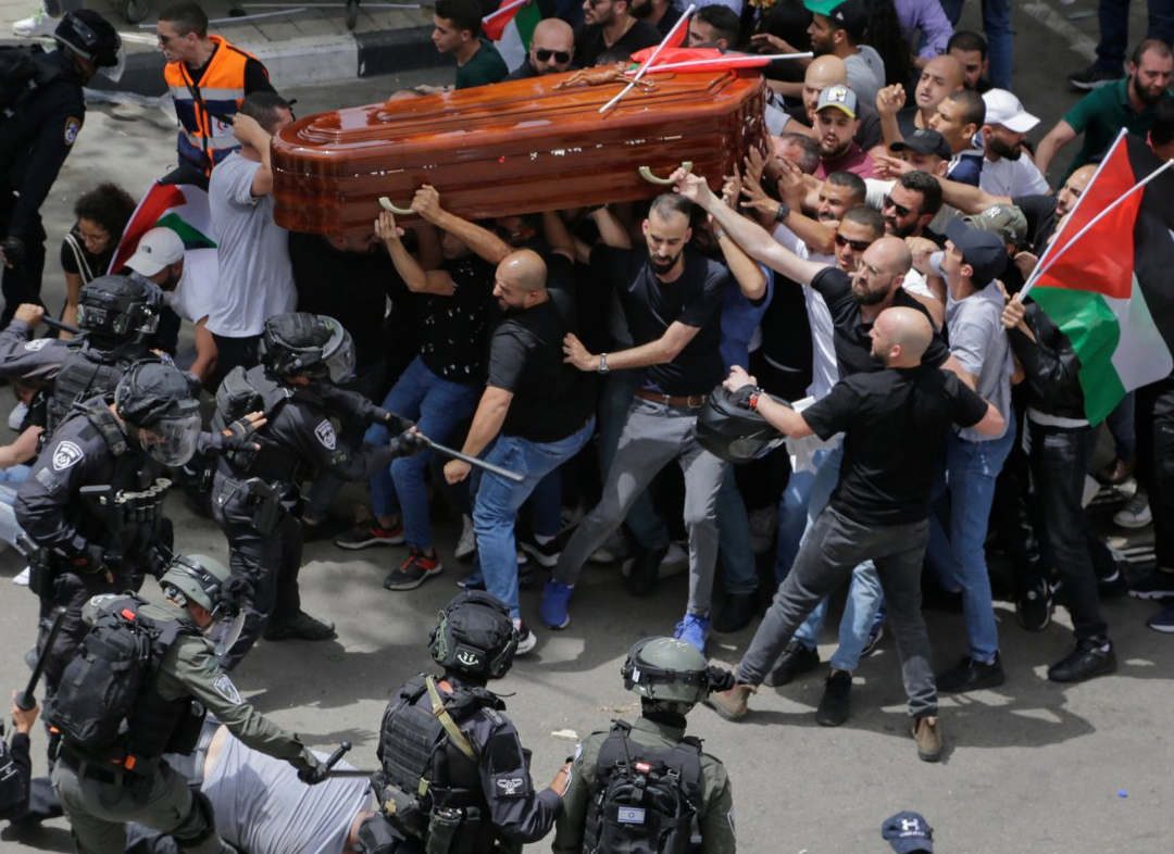 Repudio al ataque de Israel en el funeral de la periodista