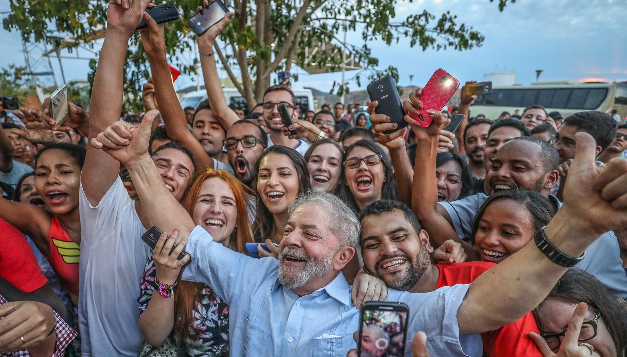 Evo pide cuidar a Lula tras el ataque a Cristina Fernández