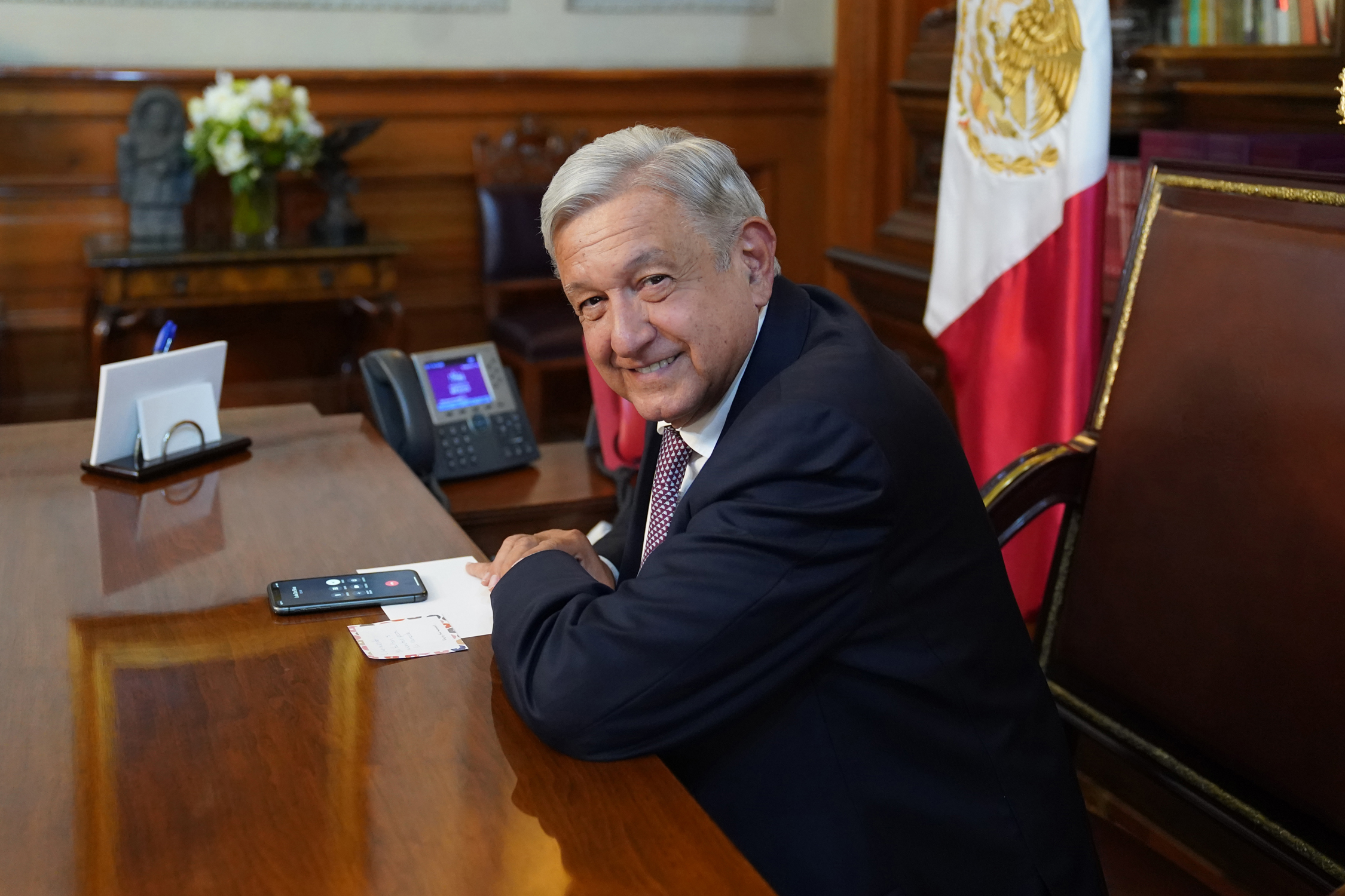 López Obrador apoyó a Pedro Castillo tras ataque derechista