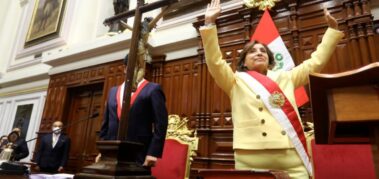 Dina Boluarte, presidenta en reemplazo de Castillo
