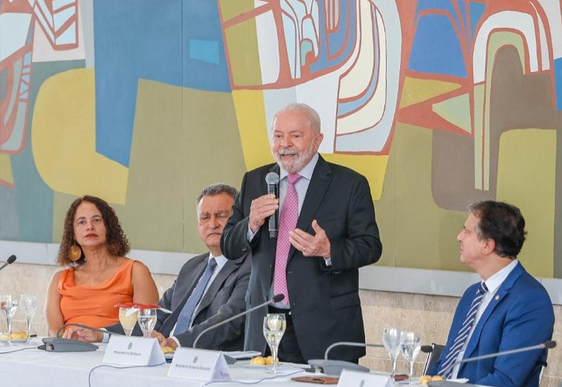 Lula llamó a enfrentar el “nuevo monstruo” mundial