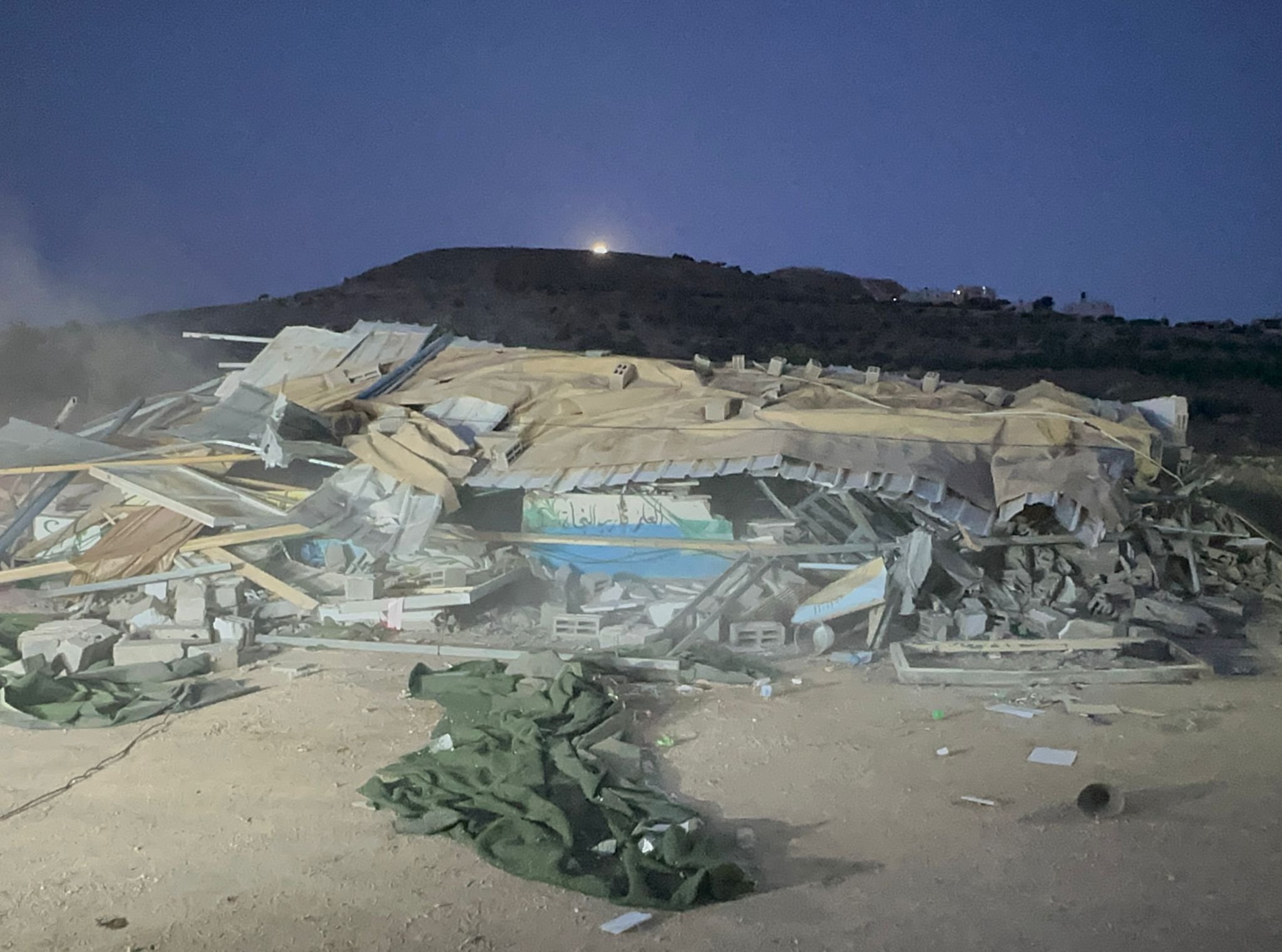 El régimen de Israel destruyó una escuela en Cisjordania