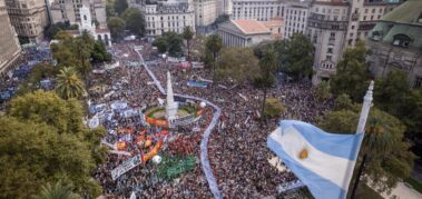 Argentina: miles marchan contra las provocaciones