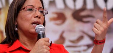 «La derecha intenta desconocer los resultados de Venezuela» – Por Tania Díaz