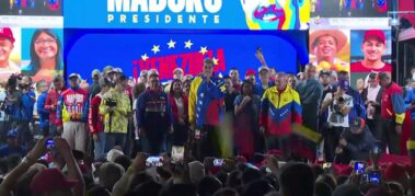 Maduro llama al diálogo nacional tras ser reelecto