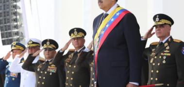 Fuerza Armada de Venezuela jura lealtad absoluta a Maduro